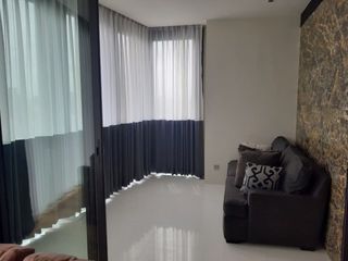 Condo en alquiler de 2 habitaciones en Khlong Toei, Bangkok