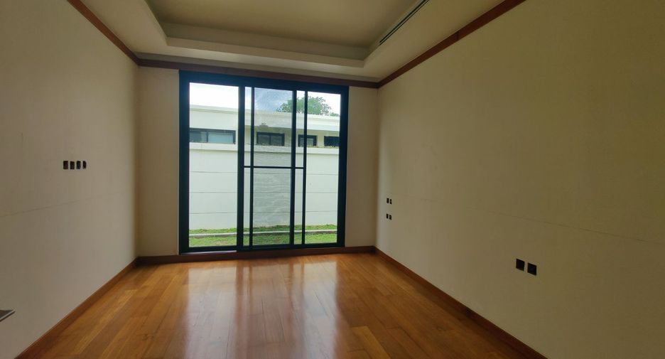 For sale 5 bedrooms villa in Thalang, Phuket