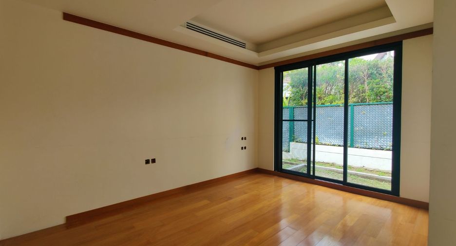 For sale 5 bedrooms villa in Thalang, Phuket