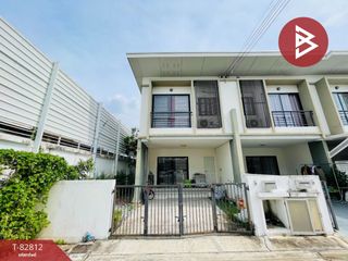 For sale 3 bed townhouse in Bang Sao Thong, Samut Prakan