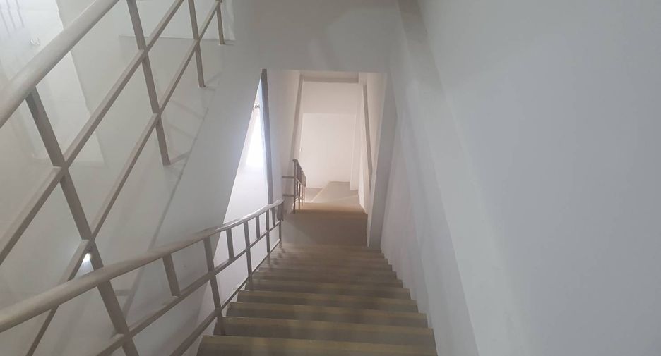 For sale 8 bedrooms townhouse in Bang Lamung, Chonburi