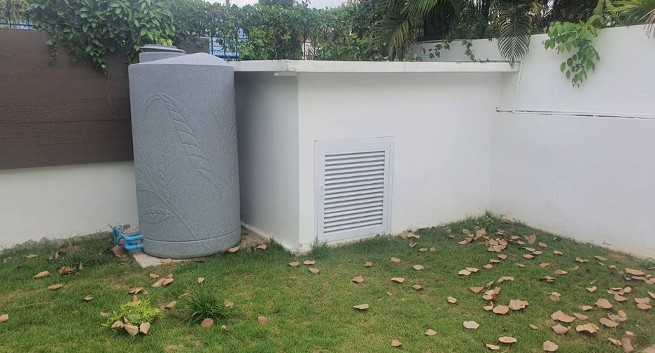 For sale 8 bedrooms townhouse in Bang Lamung, Chonburi