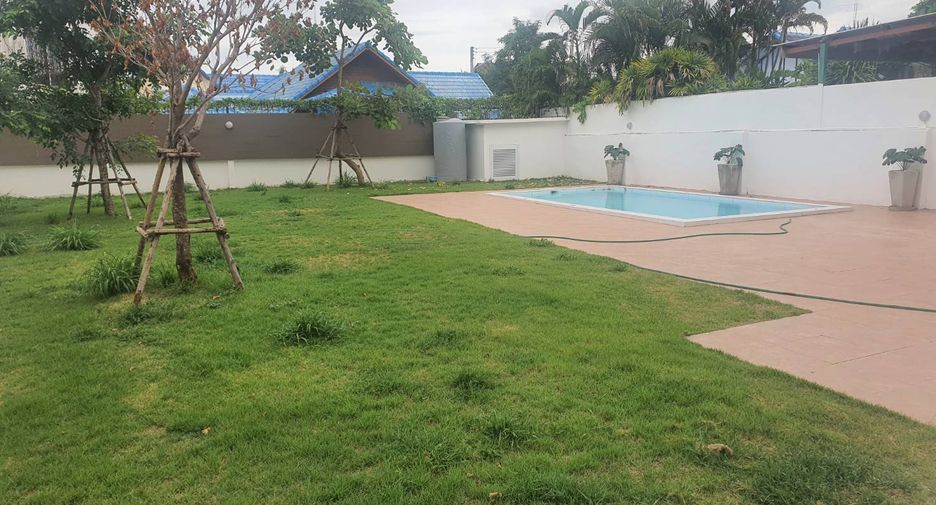 For sale 8 bedrooms townhouse in Bang Lamung, Chonburi