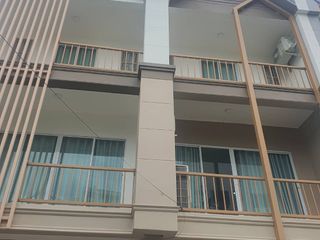 For sale 8 bed townhouse in South Pattaya, Pattaya