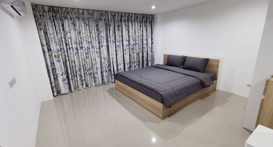 For sale 8 bedrooms townhouse in Bang Lamung, Chonburi