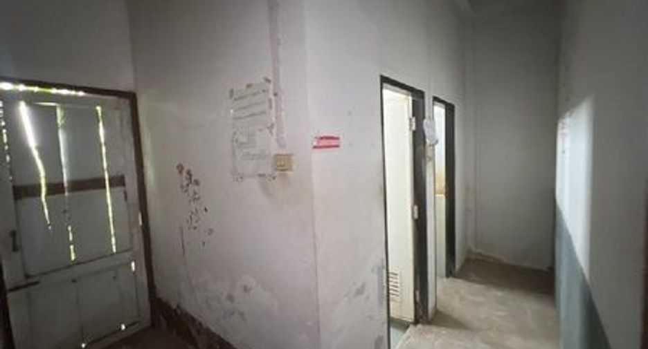 For sale 14 bedrooms townhouse in Mueang Phitsanulok, Phitsanulok