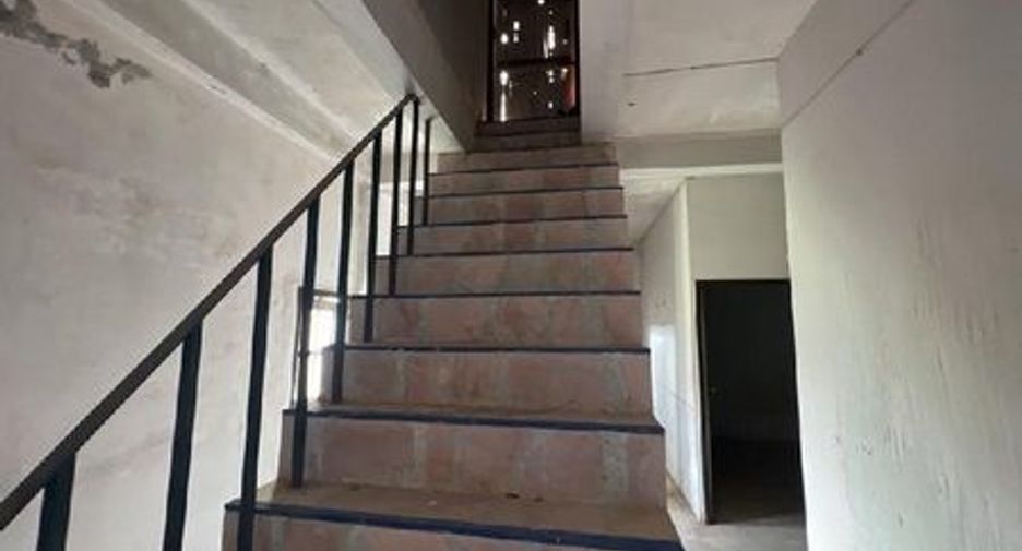 For sale 14 bedrooms townhouse in Mueang Phitsanulok, Phitsanulok