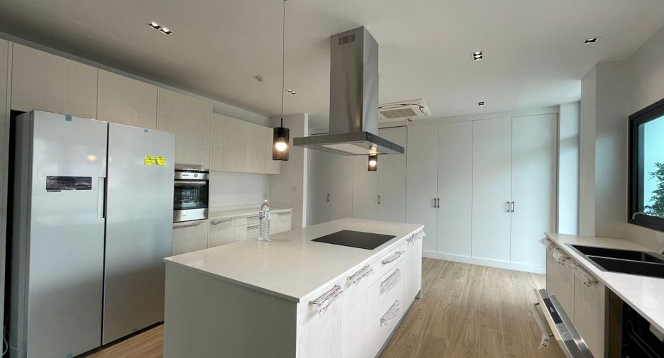Apartment zur Miete mit 3 Zimmer in Watthana, Bangkok