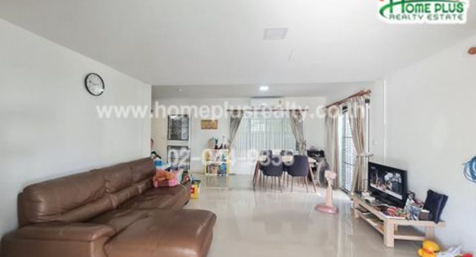 For sale 3 bedrooms house in Bang Bo, Samut Prakan