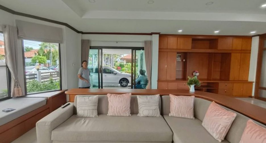 For sale 3 bedrooms house in Bang Lamung, Chonburi