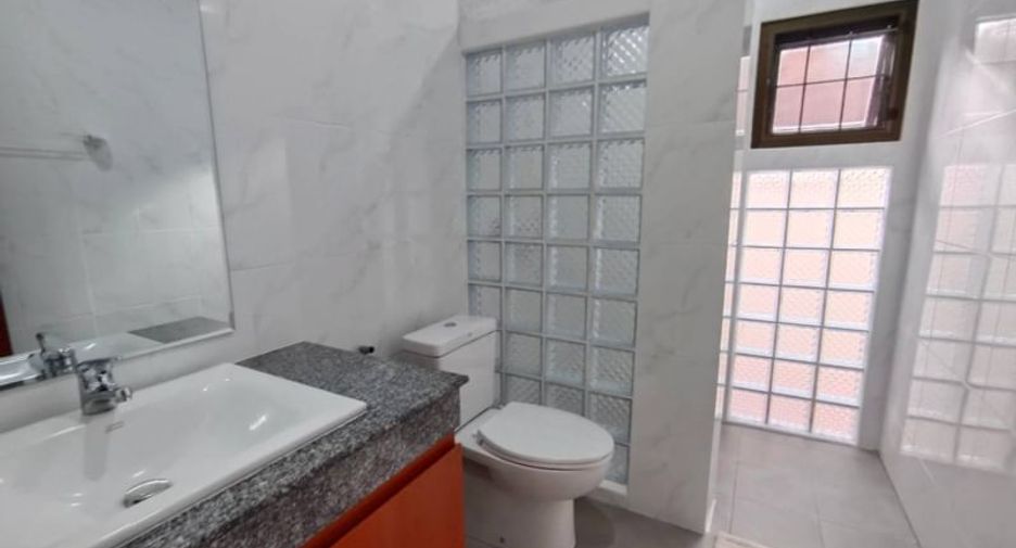 For sale 3 bedrooms house in Bang Lamung, Chonburi