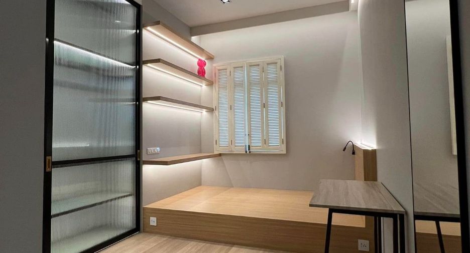 Condo en alquiler de 2 habitaciones en Khlong Toei, Bangkok
