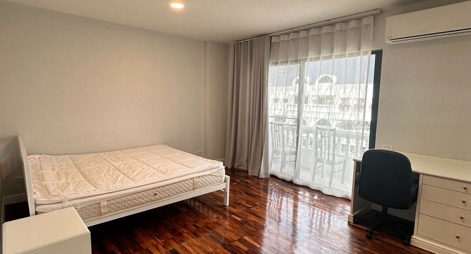Condo en alquiler de 2 habitaciones en Khlong Toei, Bangkok