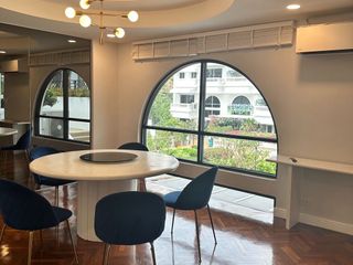 Condo en alquiler de 2 habitaciones en Khlong Toei, Bangkok