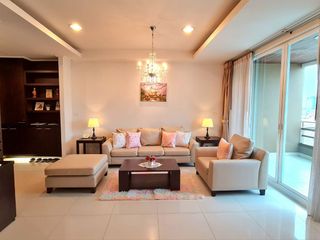 For rent 2 bed serviced apartment in Watthana, Bangkok