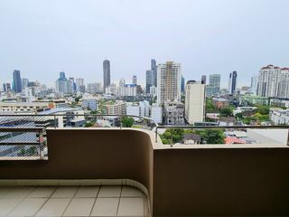 For rent 2 bed serviced apartment in Watthana, Bangkok