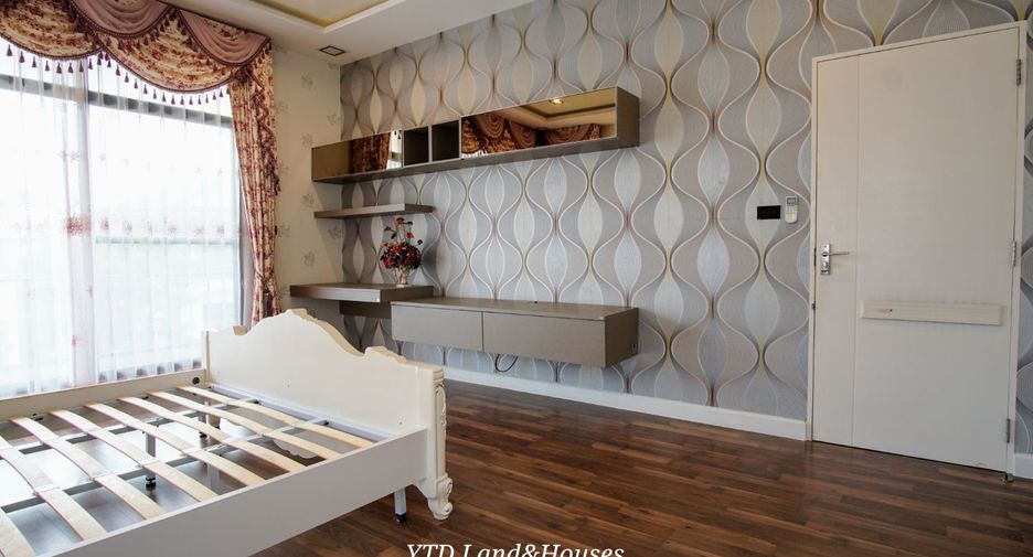 For sale 3 bedrooms house in Prawet, Bangkok