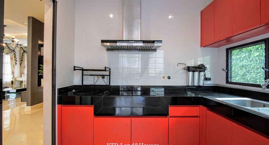 For sale 3 bedrooms house in Prawet, Bangkok