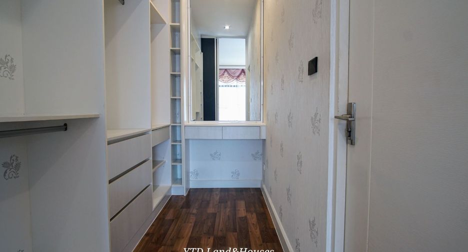 For sale 3 bedrooms house in Prawet, Bangkok