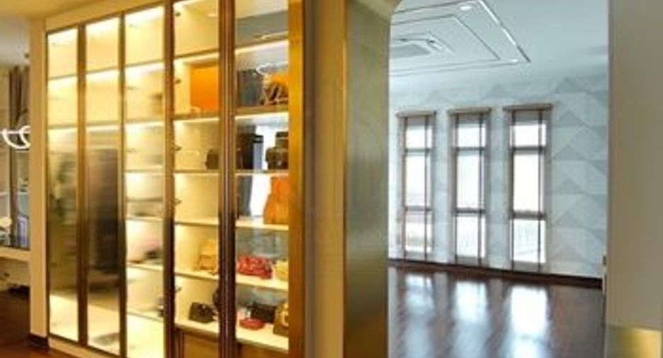 À vendre 5 chambres maison à Lat Krabang, Bangkok