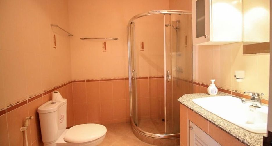 For sale 3 bedrooms apartment in Bang Lamung, Chonburi