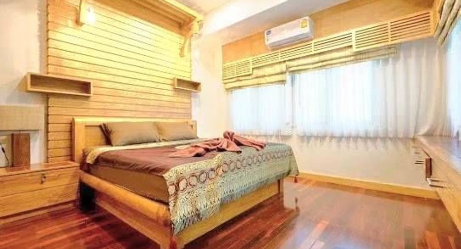 For sale 3 bed townhouse in Jomtien, Pattaya