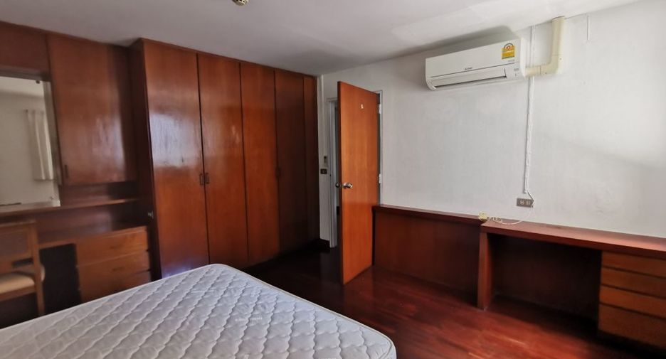 For rent 3 bedrooms apartment in Phaya Thai, Bangkok