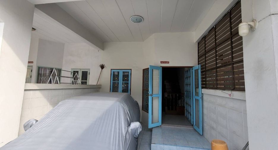 Casa adosada en venta de 2 habitaciones en Bang Sue, Bangkok