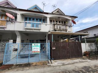 出售 2 卧室 联排别墅 在 Bang Sue, 曼谷