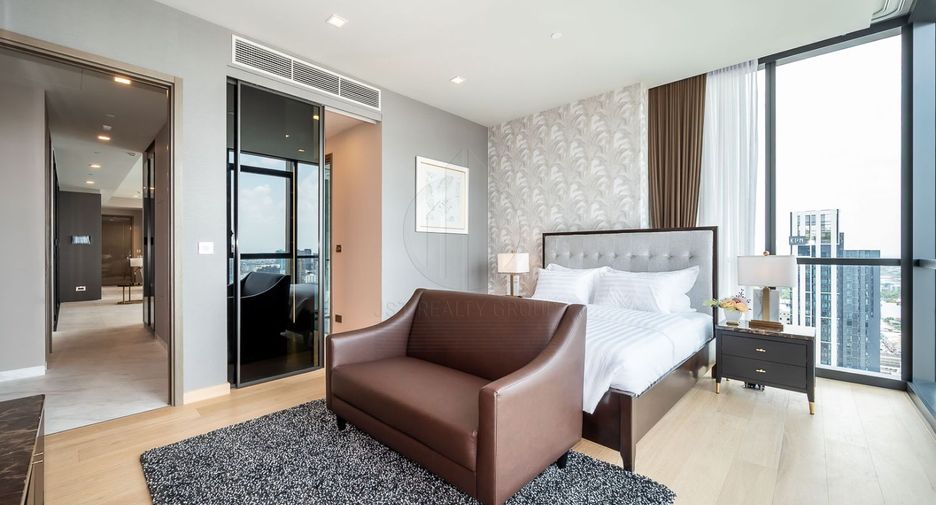 For sale 2 bedrooms condo in Watthana, Bangkok