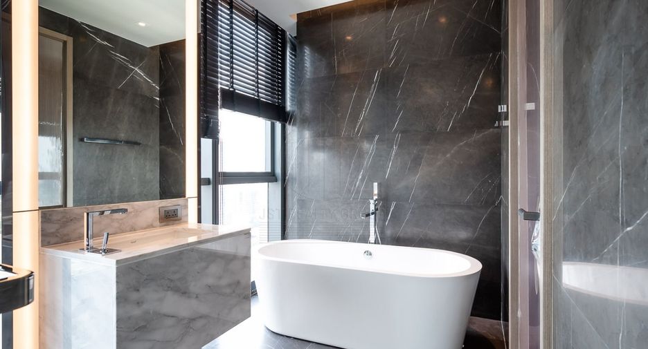 For sale 2 bedrooms condo in Watthana, Bangkok