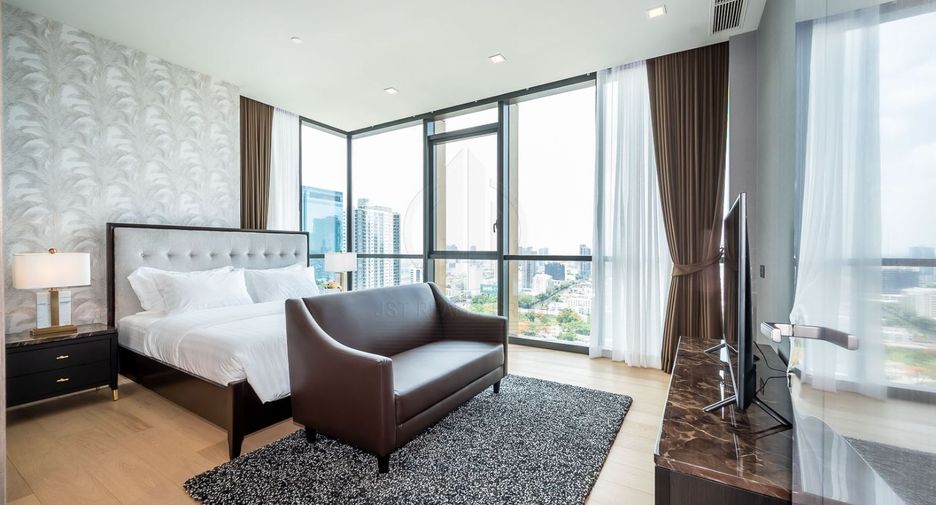 For sale 2 bedrooms condo in Watthana, Bangkok