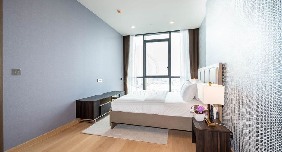 For sale 2 bedrooms condo in Watthana, Bangkok