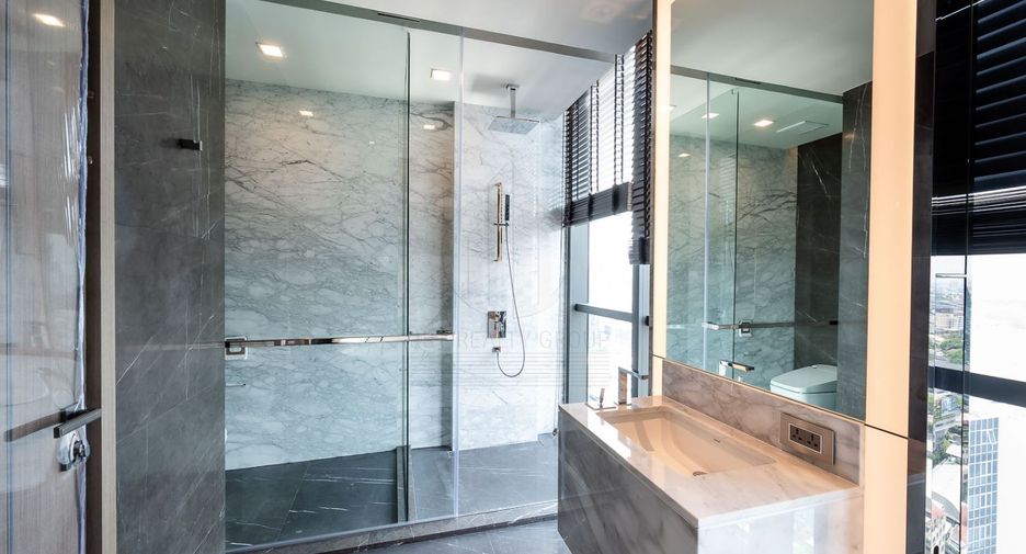 For sale 2 bedrooms condo in Watthana, Bangkok