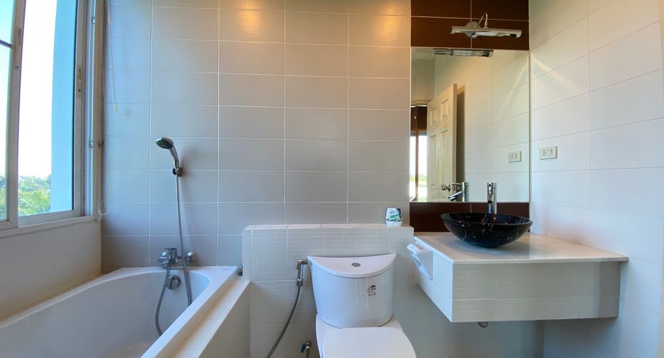 For sale 2 bedrooms condo in Mueang Chiang Mai, Chiang Mai