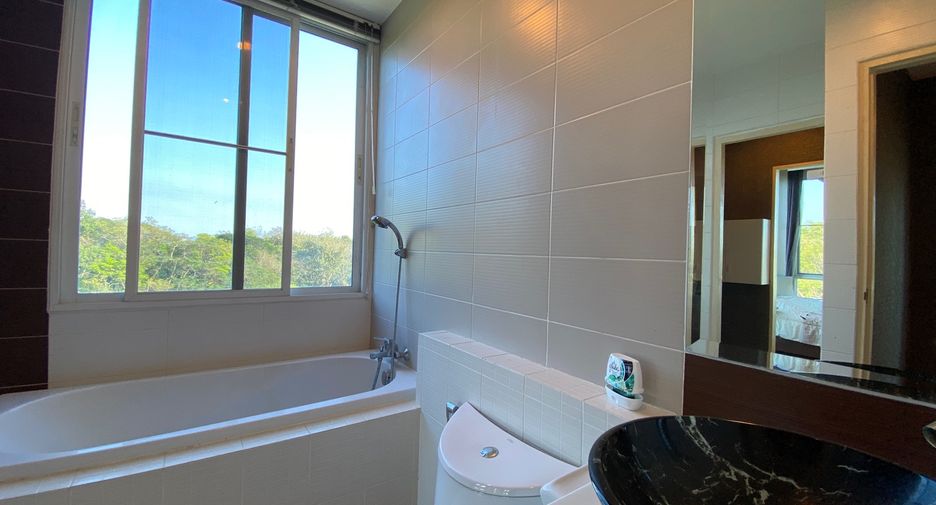 For sale 2 bedrooms condo in Mueang Chiang Mai, Chiang Mai