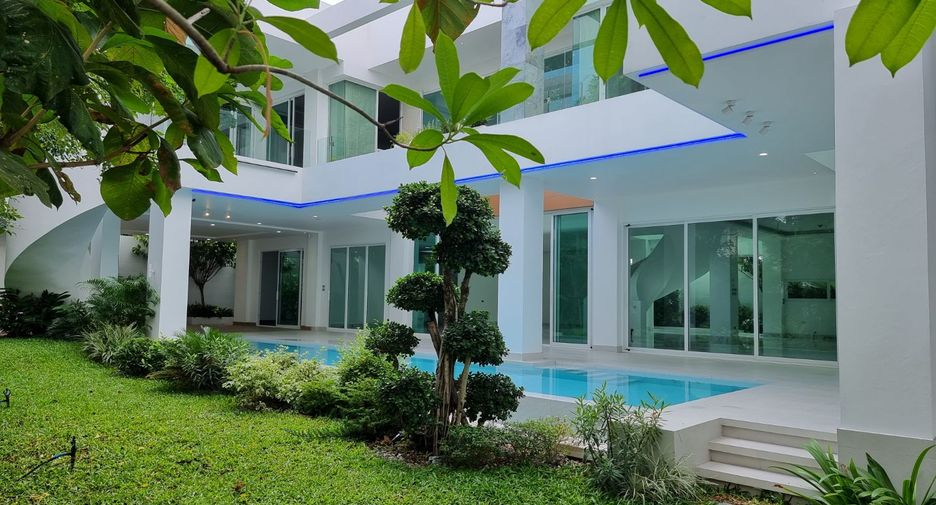 For sale 8 Beds villa in Hang Dong, Chiang Mai