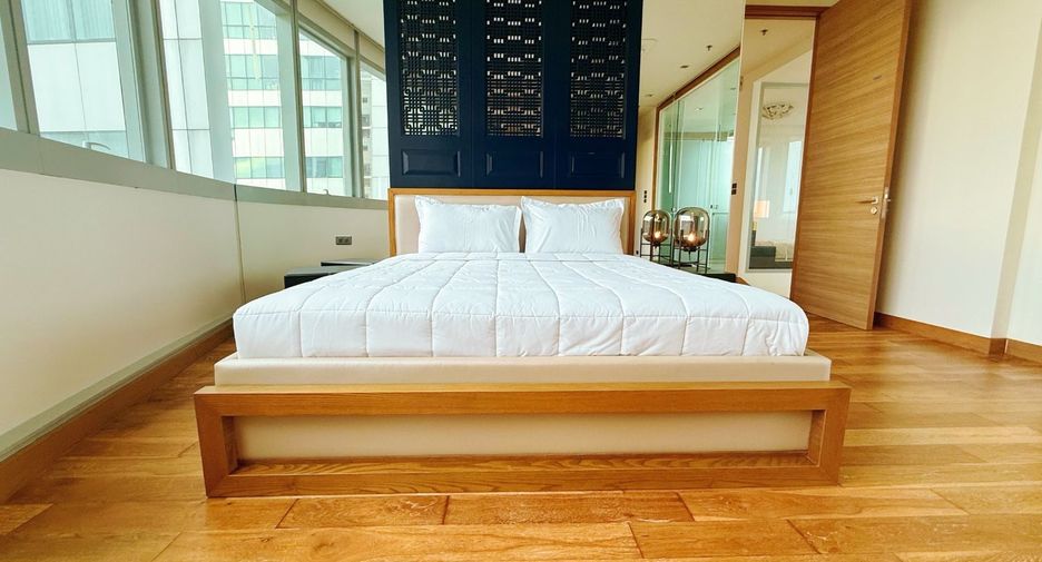 For sale 3 ベッドルーム condo in Khlong Toei, Bangkok