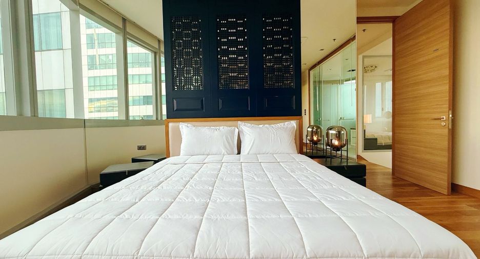 For sale 3 ベッドルーム condo in Khlong Toei, Bangkok