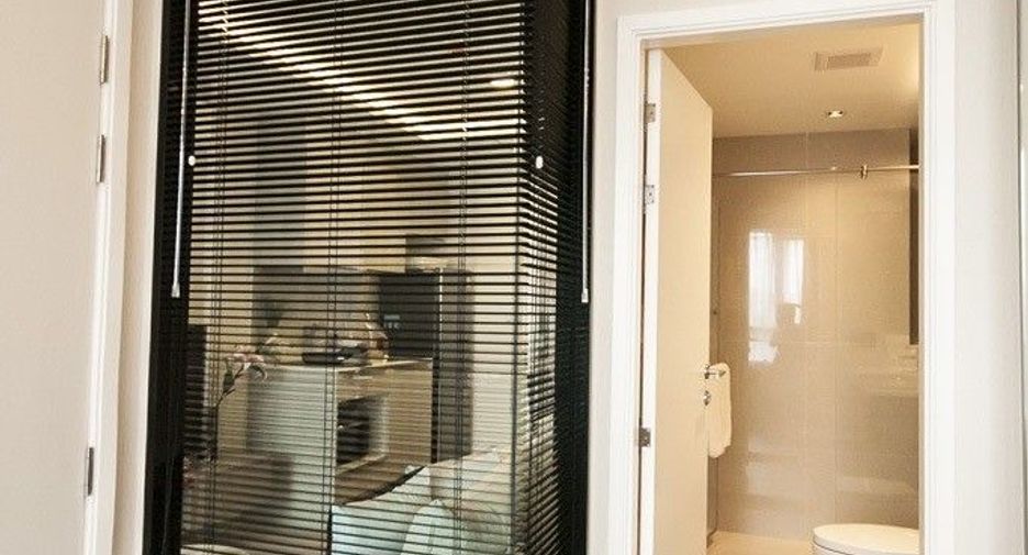 For sale 1 bed condo in Khlong Toei, Bangkok