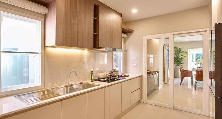 À vendre 4 chambres maison à San Kamphaeng, Chiang Mai