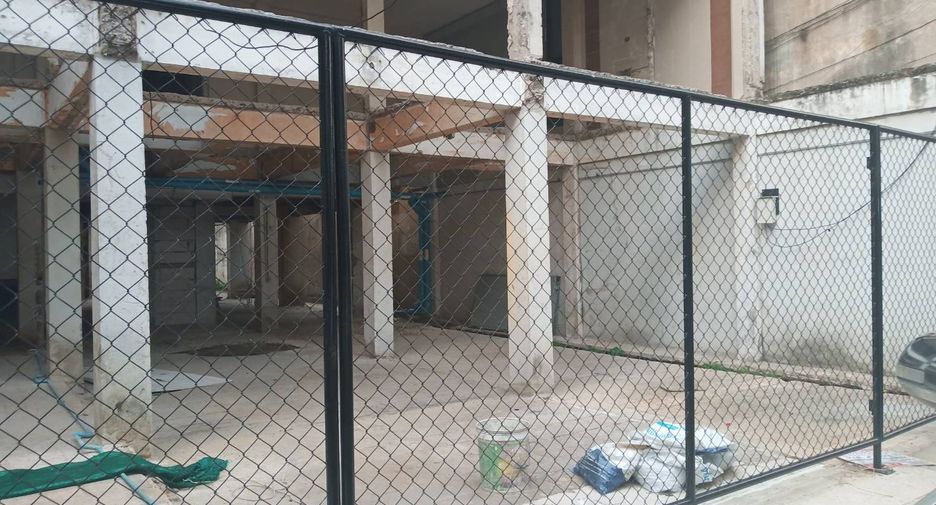 For sale retail Space in Ratchathewi, Bangkok