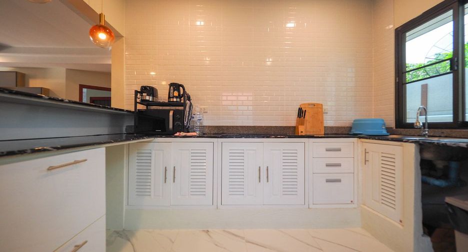 Haus zum Kauf mit 3 Zimmer in Bang Lamung, Chonburi