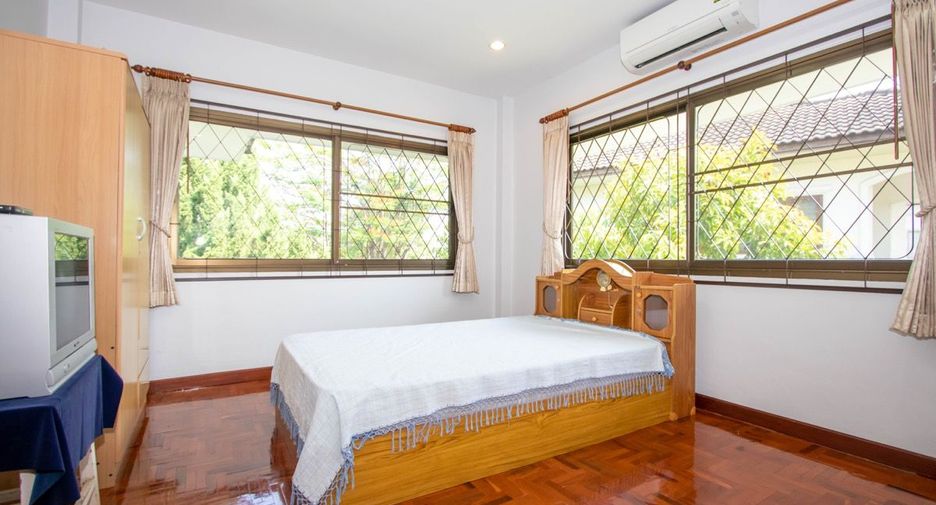 For sale 4 ベッドルーム house in San Sai, Chiang Mai
