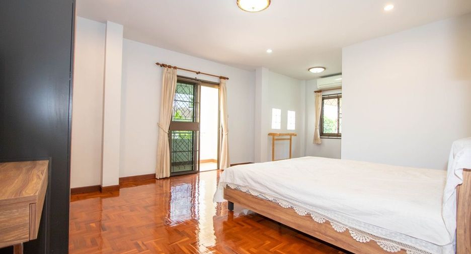 For sale 4 ベッドルーム house in San Sai, Chiang Mai