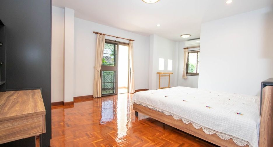 For sale 4 ベッドルーム house in San Sai, Chiang Mai