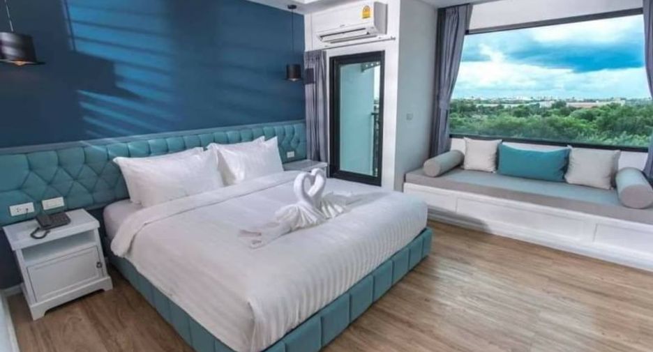 For sale 42 bed hotel in Mueang Udon Thani, Udon Thani
