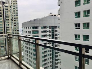 Condo en venta de 3 habitaciones en Khlong Toei, Bangkok