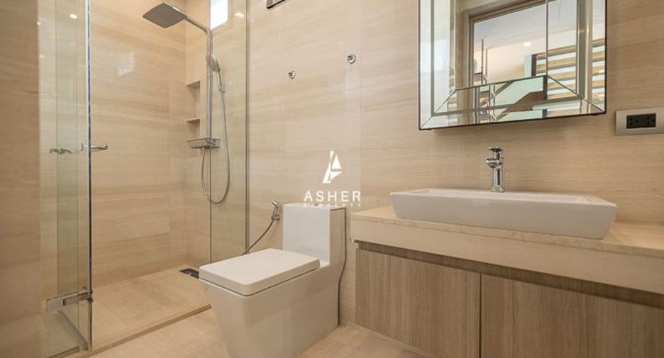 For rent 2 ベッドルーム condo in Khlong Toei, Bangkok