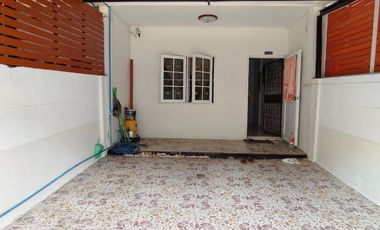 Продажа 2 спальни таунхаус в Mueang Samut Prakan, Самутпракан